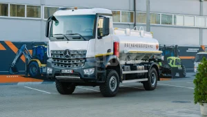 Паливозаправник на шасі Mercedes‑Benz Arocs 1833